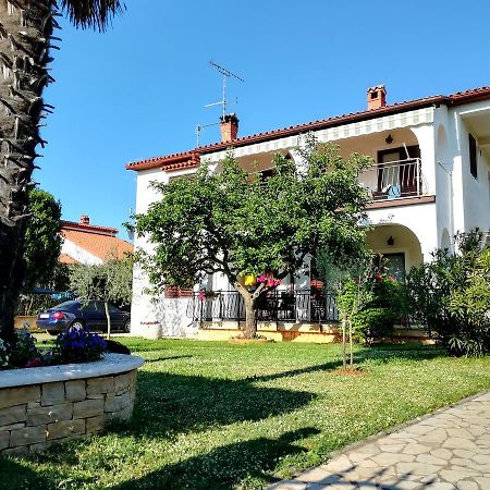 Villa Nina Porec Exterior photo
